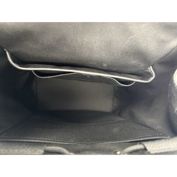 Christian Dior Black Gravity And Grained Leather Daily Backpack With Flap - Picture 8 of 16